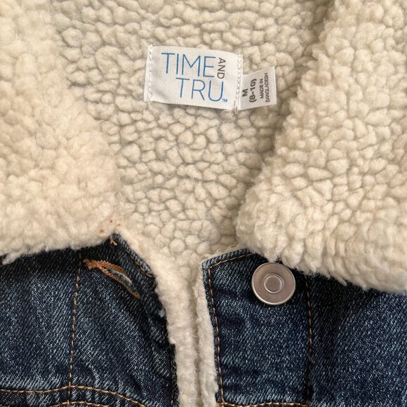 Fabulous Sherpa-Lined Denim Jacket - Picture 2 of 4